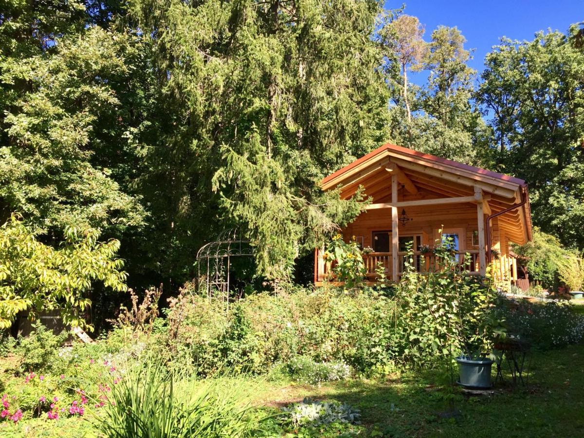 Blockhaus Chalet Mit Beheizbarem Badefass Und Infrarotsauna Auf Der Terrasse Oberschützen Exterior foto